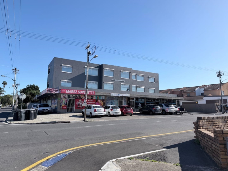 To Let Commercial Property for Rent in Oakdale Western Cape